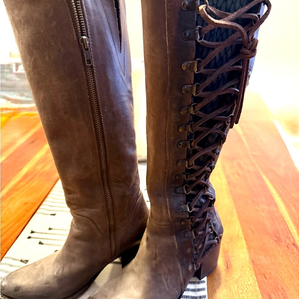 FreeBird Wyatt (8) Leather Lace-Up Boots